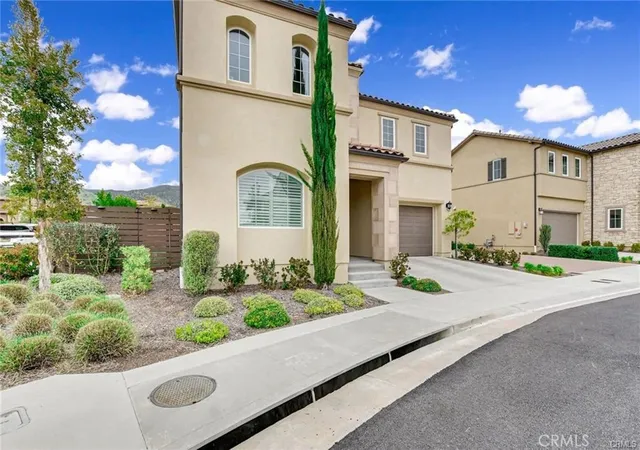 2nd image of 20831 W Acorn, Porter Ranch, CA 91326 | MLS# SR26044061