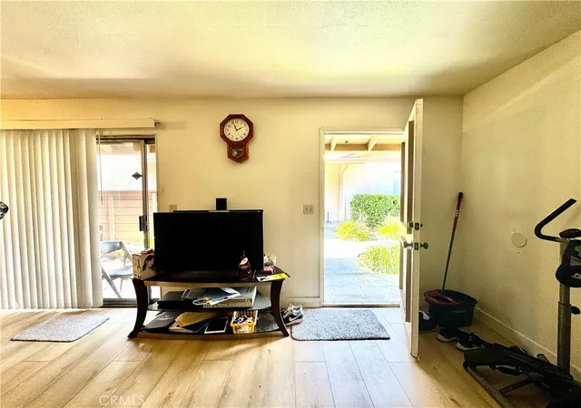 Listing Photo 3 - Condo for sale in building located at 1437 Forest Gln, Hacienda Heights, CA 91745