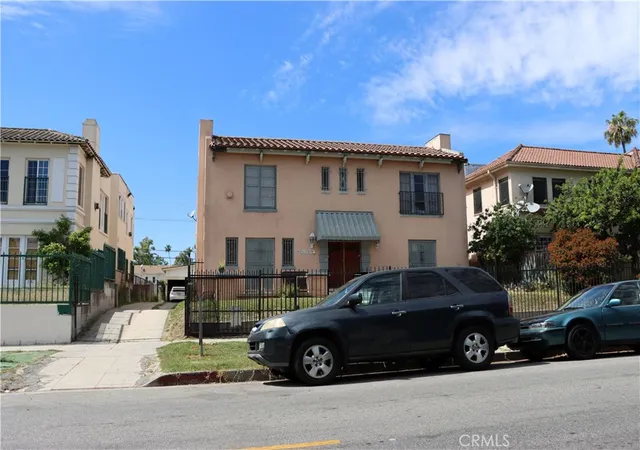 1st image of 109 S Catalina, Los Angeles, CA 90004 | MLS# RS26044722