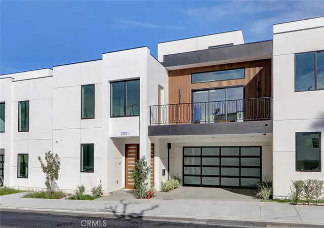 Photo 1 of Townhouse for sale at 2302 Perkins Ln, Redondo Beach, CA 90278 | MLS# PV26040177 | Listing updated on 2026-10-06
