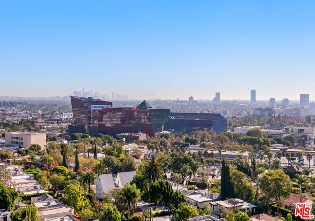 Homes for sale in West Hollywood, CA | 838 N Doheny Drive, West Hollywood, CA 90069 | Houzeo