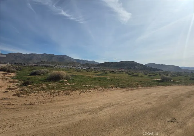 1st image of 0 Standing Rock, Apple Valley, CA 92307 | MLS# IV26045483