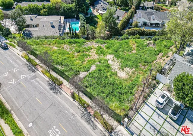 1st image of 20331 Wells Dr, Woodland Hills, CA 91364 | MLS# 26658531