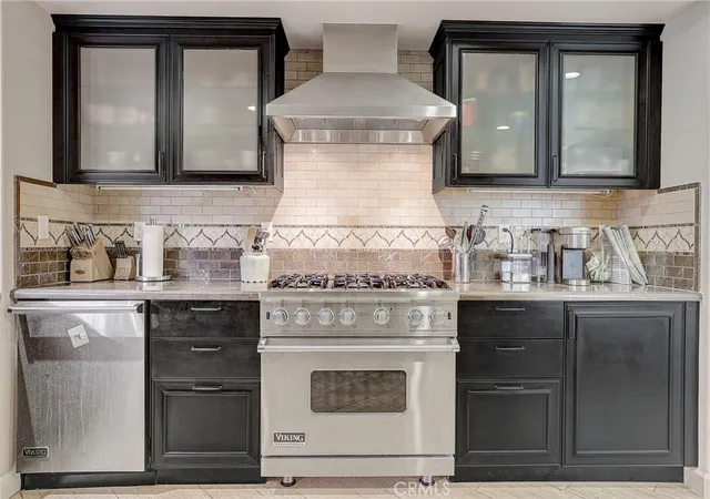 Photo 3 of Condo for sale at 155 Cordova St #101, Pasadena, CA 91105 | MLS# PF26043113 | Listing updated on 2026-10-01