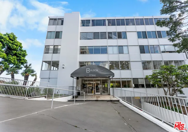 15th image of 17366 W Sunset Blvd #102, Pacific Palisades, CA 90272 | MLS# 26657531