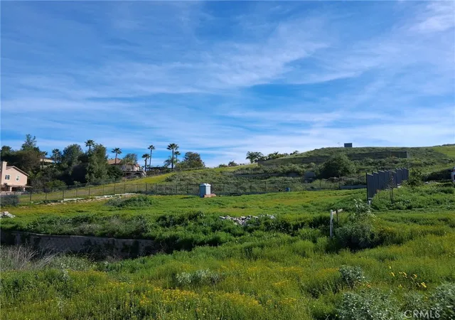 2nd image of 0 Road Runned Ridge, Riverside, CA 92503 | MLS# IV26045817