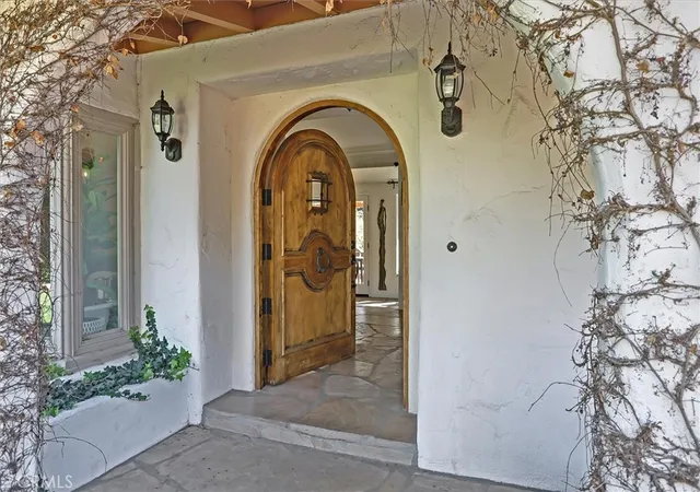 4th image of 23130 Oxnard St, Woodland Hills, CA 91367 | MLS# SR26044598