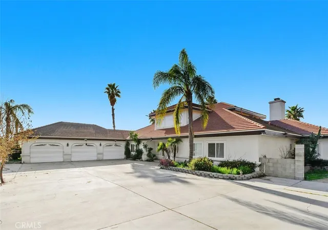 Photo 3 of Single family home for sale at 14710 Burwood Dr, Perris, CA 92570 | MLS# IV26045604 | Listing updated on 2026-09-21