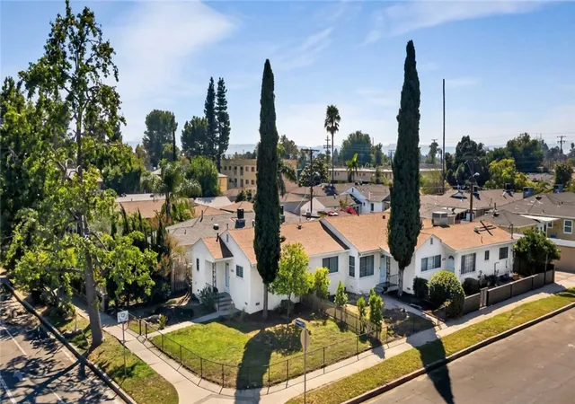 2nd image of 6153 Clybourn Ave, North Hollywood, CA 91606 | MLS# SR26045154