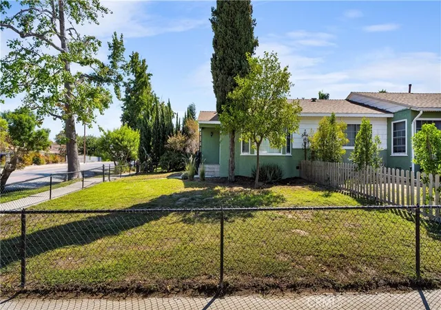 4th image of 6153 Clybourn Ave, North Hollywood, CA 91606 | MLS# SR26045154