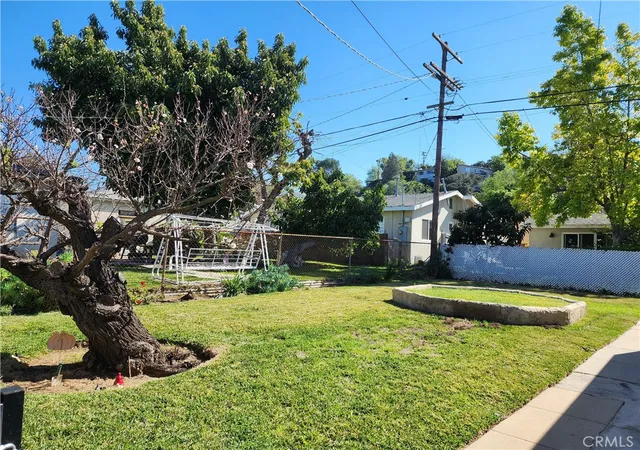 4th image of 1926 Yosemite, Los Angeles, CA 90041 | MLS# PW26045903