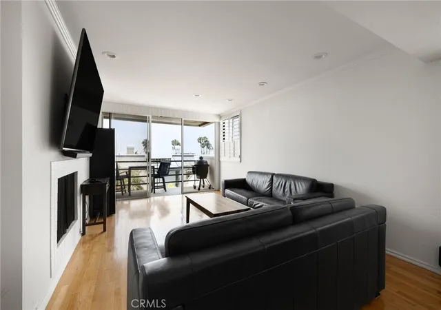 Homes for sale in Santa Monica, CA | 2960 Neilson Wy #301, Santa Monica, CA 90405 | MLS# PW26044281