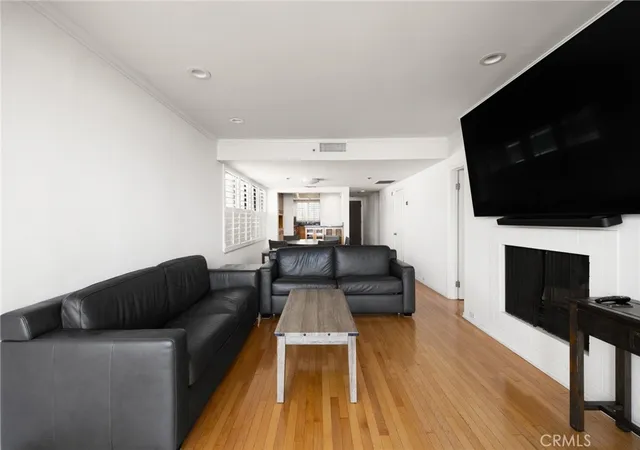 Homes for sale in Santa Monica, CA | 2960 Neilson Wy #301, Santa Monica, CA 90405 | MLS# PW26044281