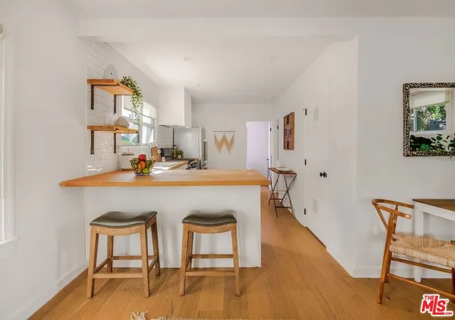 Listing Photo 4 - Condo for sale in building located at 5848 1/2 Willoughby Ave, Los Angeles, CA 90038