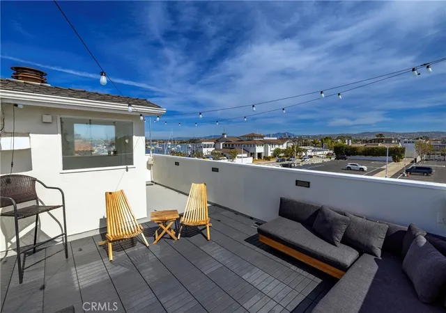 5th image of 203 8Th St, Newport Beach, CA 92661 | MLS# NP26045833