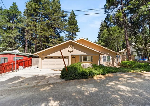 Photo 1 of Single family home for sale at 31686 Luring Pines Cir, Running Springs, CA 92382 | MLS# IV26046330 | Listing updated on 2026-10-06