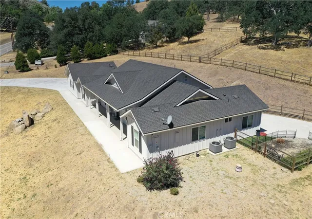 Homes for sale in Tehachapi, CA | 25904 Bear Valley, Tehachapi, CA 93561 | MLS# SR26045558