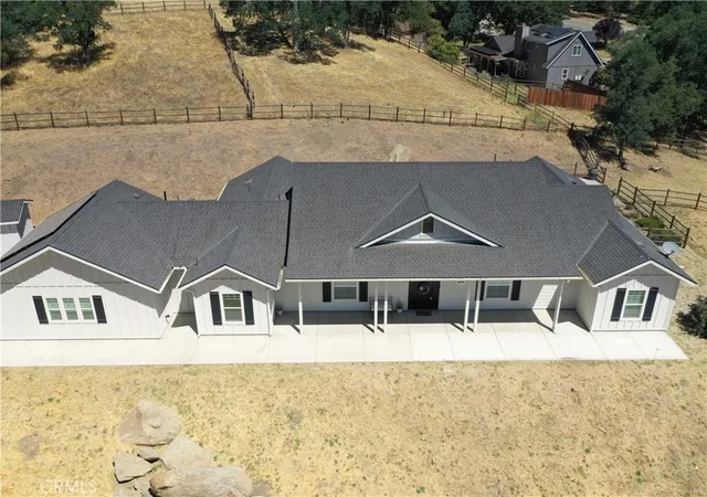 Homes for sale in Tehachapi, CA | 25904 Bear Valley, Tehachapi, CA 93561 | MLS# SR26045558