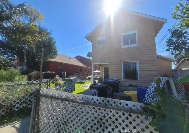 2nd image of 632 E 45th, Los Angeles, CA 90011 | MLS# HD26044214