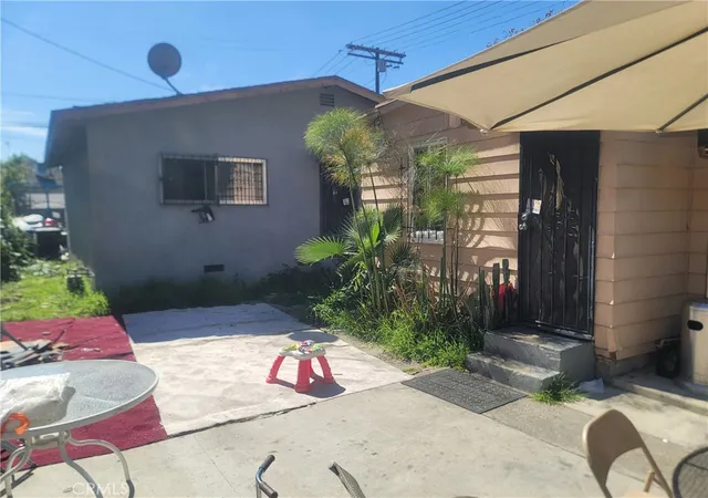 5th image of 632 E 45Th, Los Angeles, CA 90011 | MLS# HD26044214