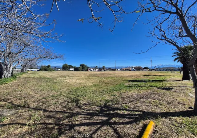 Homes for sale in Bloomington, CA | 18490 Santa Ana, Bloomington, CA 92316 | MLS# CV26046528