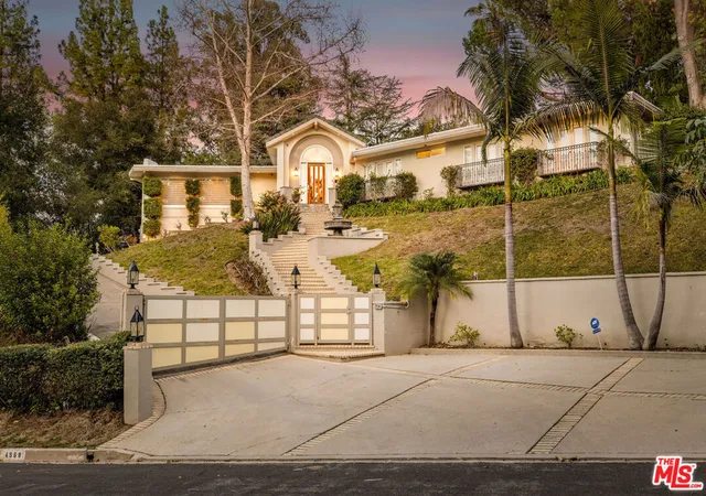 1st image of 4968 Queen Florence Ln, Woodland Hills, CA 91364 | MLS# 26659217