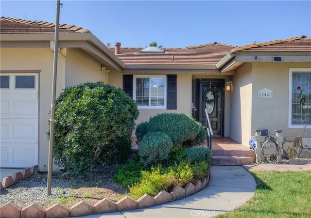 Photo 2 of Sale Pending at 544 Seminole Dr, Merced, CA 95340 | MLS# MC26046715 | Listing updated on 2026-09-16