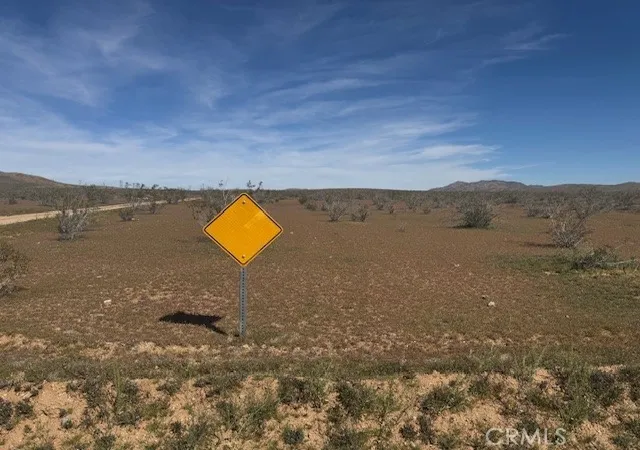 1st image of 20713 Fairfield, Apple Valley, CA 92307 | MLS# HD26046820