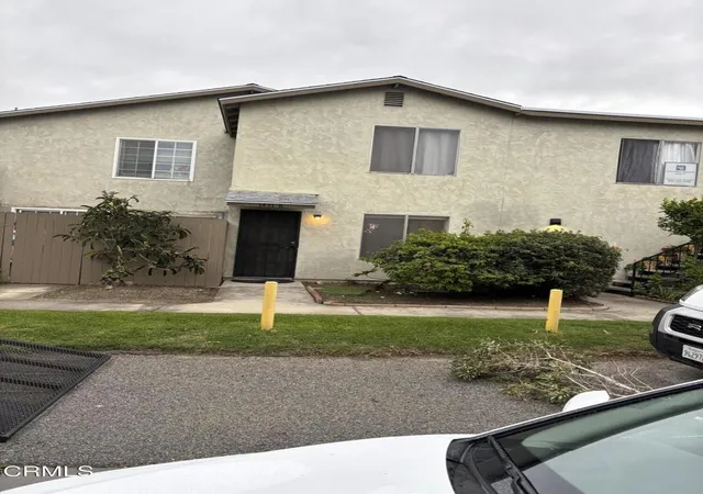1st image of 1431 Casa San Carlos Ln #B, Oxnard, CA 93033 | MLS# V1-34990