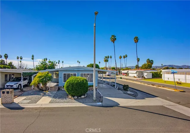 Homes for sale in Hemet, CA | 500 San Mateo, Hemet, CA 92543 | MLS# DW26046955