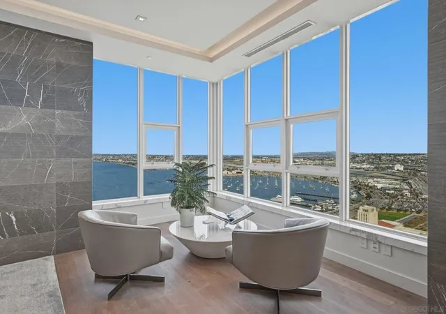 3rd image of 1325 Pacific Hwy, San Diego, CA 92101