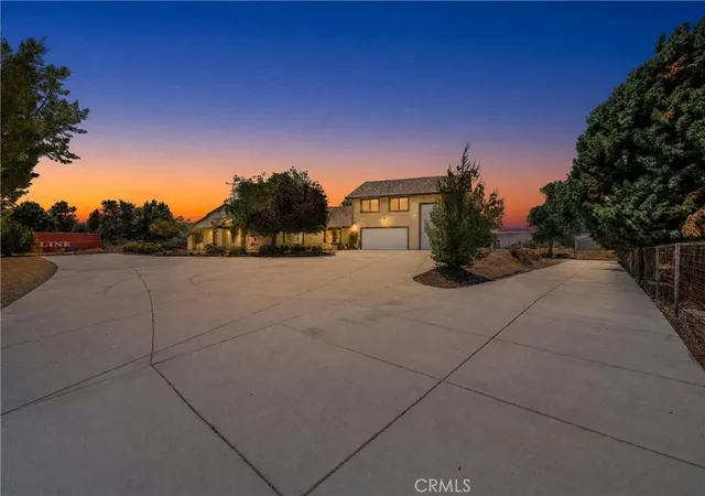 Photo 2 of Sale Pending at 7854 Oak Hills Rd, Oak Hills, CA 92344 | MLS# CV26046150 | Listing updated on 2026-10-02