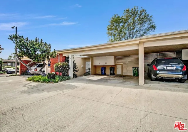 Homes for sale in Inglewood, CA | 3500 W Manchester Boulevard, Inglewood, CA 90305 | Houzeo