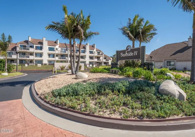 3rd image of 409 Shoreview Dr, Port Hueneme, CA 93041 | MLS# V1-34999