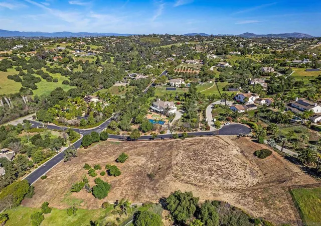 4th image of 1971 Candice Court, Fallbrook, CA 92028 | MLS# 260005044SD