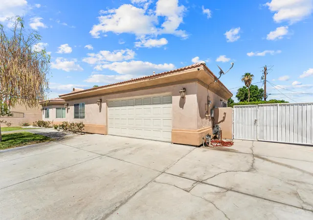 4th image of 32100 Whispering Palms Trl, Cathedral City, CA 92234 | MLS# 219144203DA