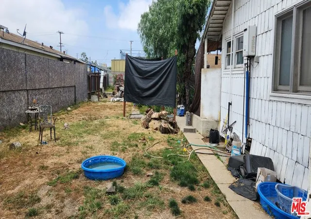 Homes for sale in Inglewood, CA | 11319 Larch Ave, Inglewood, CA 90304 | MLS# 26659753