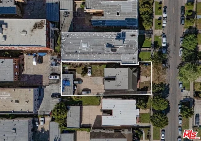 4th image of 165 S Catalina St, Los Angeles, CA 90004 | MLS# 26659743
