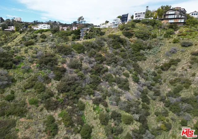 Photo 1 of Land for sale at 0 Woods Dr, Los Angeles, CA 90069 | MLS# 26658811 | Listing updated on 2026-03-09