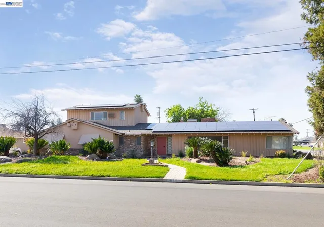 3rd image of 805 805 Lyon Ave, Sanger, CA 93657 | MLS# 41125926