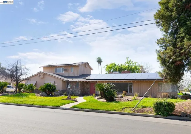 4th image of 805 805 Lyon Ave, Sanger, CA 93657 | MLS# 41125926