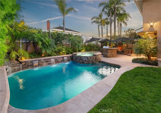 5th image of 2065 Phalarope Ct, Costa Mesa, CA 92626 | MLS# OC26045798