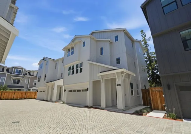 Photo 1 of Single family home for sale at 101 Sunnyside Ct, Campbell, CA 95008 | MLS# ML82037161 | Listing updated on 2026-10-11