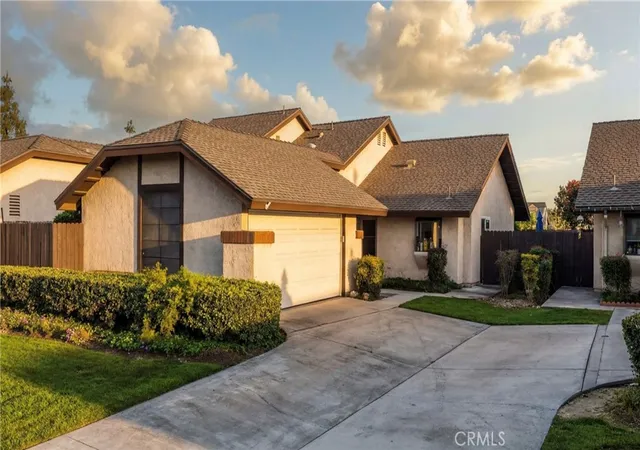 Listing Photo 1 - Condo for sale in building located at 8575 Richwood, Rancho Cucamonga, CA 91730