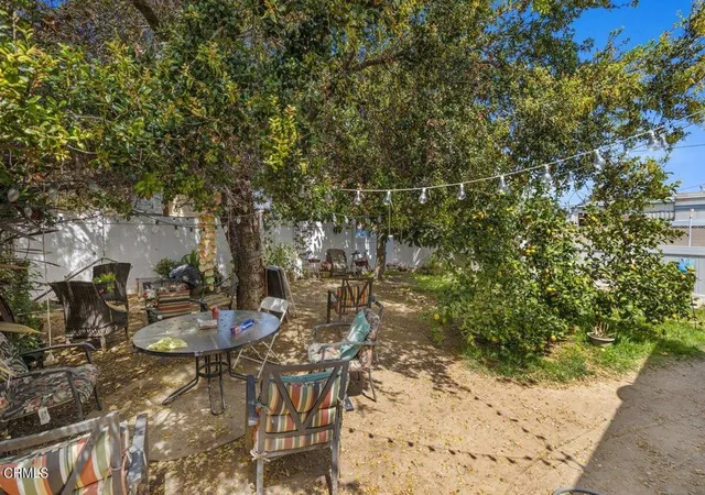 Listing Photo 5 - Condo for sale in building located at 120 S Ojai St, Santa Paula, CA 93060