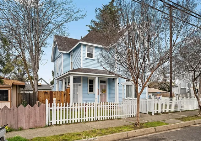 Homes for sale in Oroville, CA | 1584 Robinson St, Oroville, CA 95965 | MLS# SN26047983