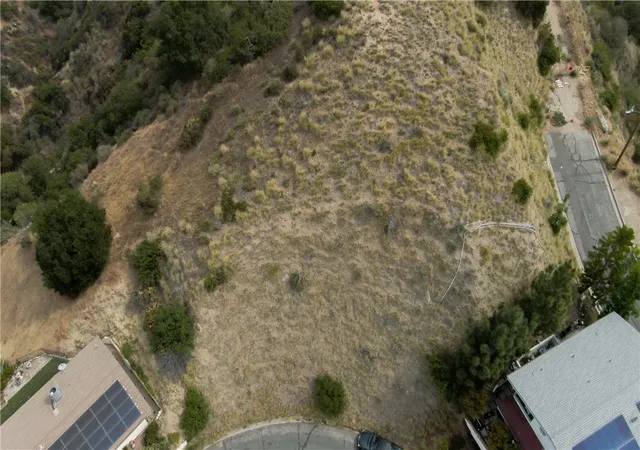 3rd image of 0 Pennerton Dr, Glendale, CA 91206 | MLS# SB26048001