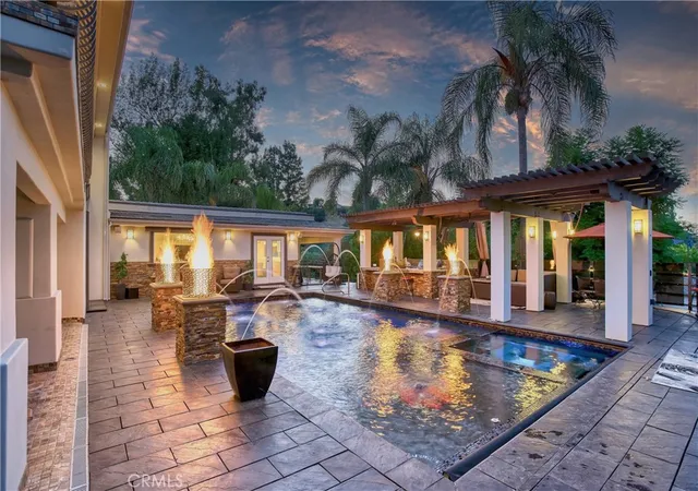 2nd image of 4760 Corbin Ave, Tarzana, CA 91356 | MLS# SR26048031