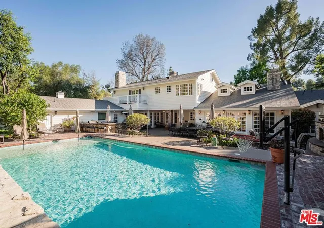 Homes for sale in Hidden Hills, CA | 23939 Long Valley Rd, Hidden Hills, CA 91302 | MLS# 26660065