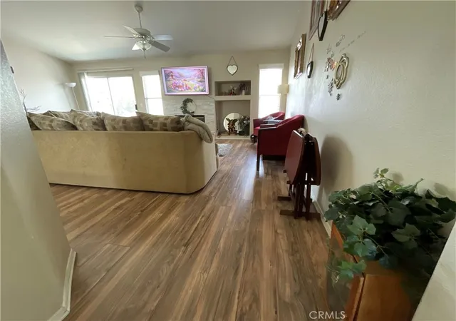 5th image of 31832 Granville Dr, Winchester, CA 92596 | MLS# DW26048163